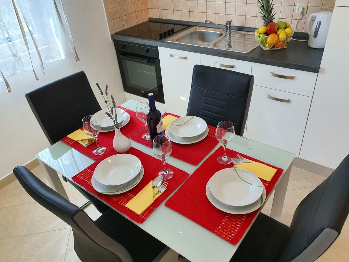 Apartment Tihana Trogir Kültér fotó